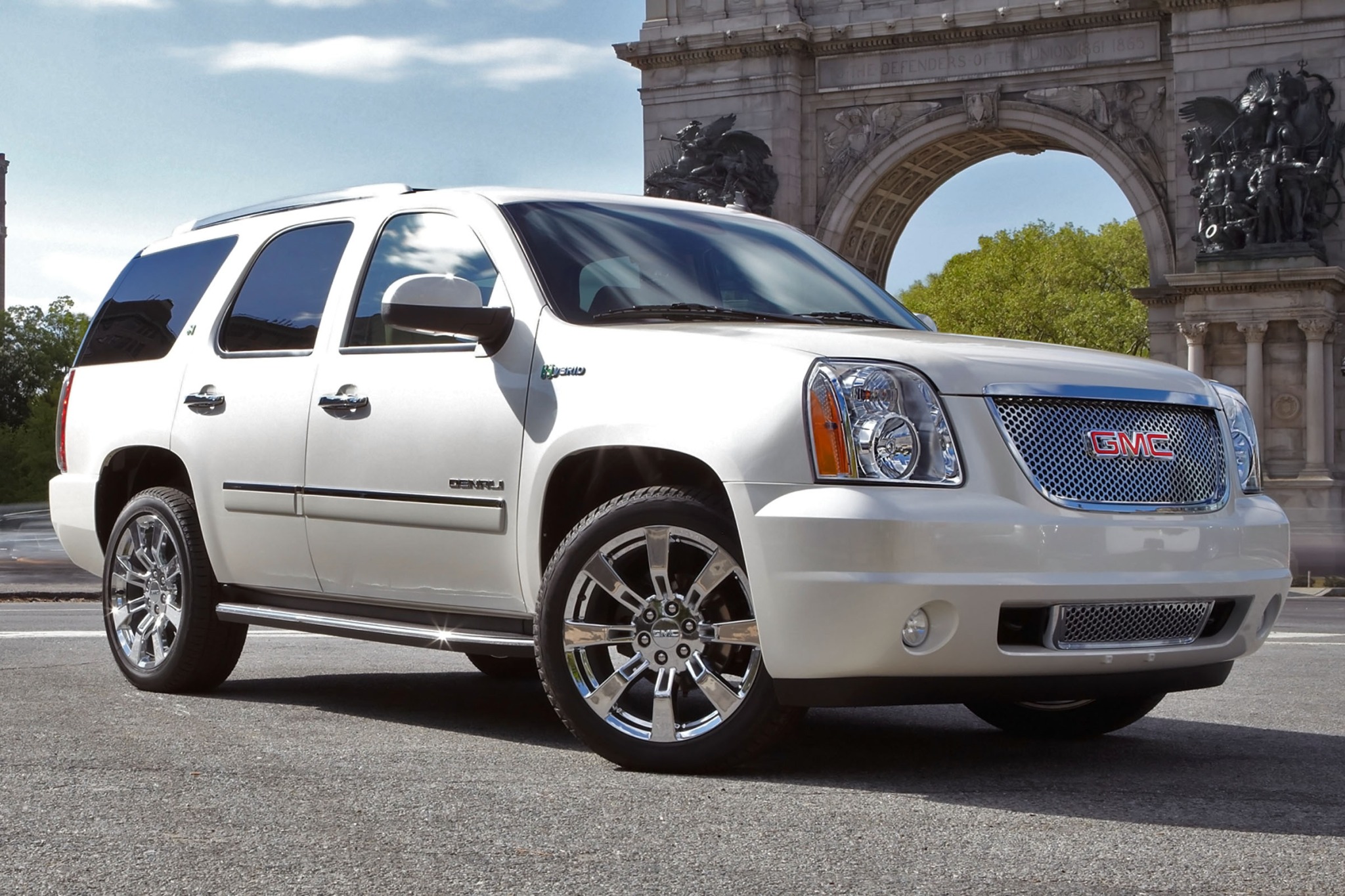 Gmc Yukon Hybrid Vins Configurations Msrp Specs Autodetective